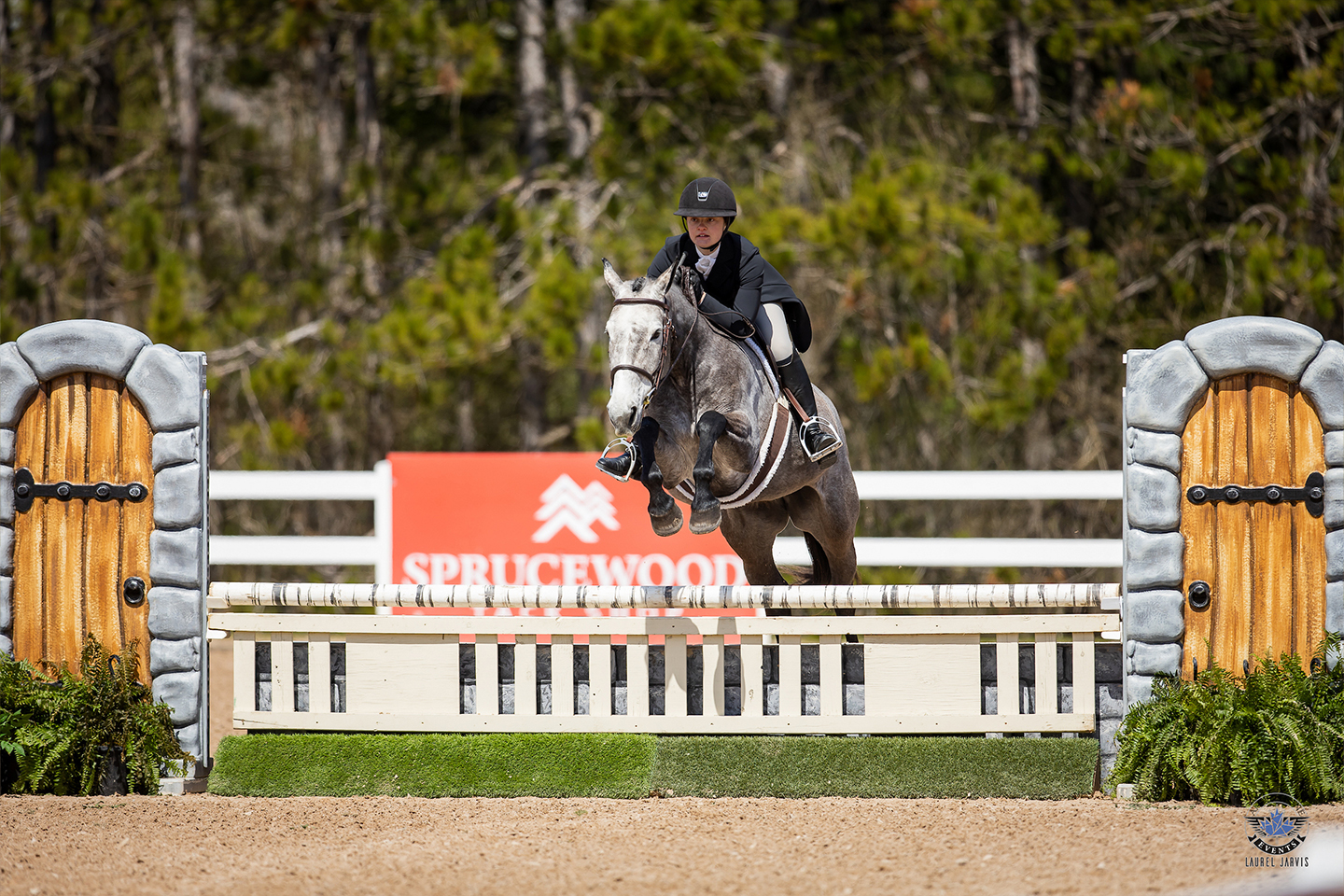 (Kilby Brunner DeForest & Beaverwoods Charmoné; photo credit Laurel Jarvis Photo)