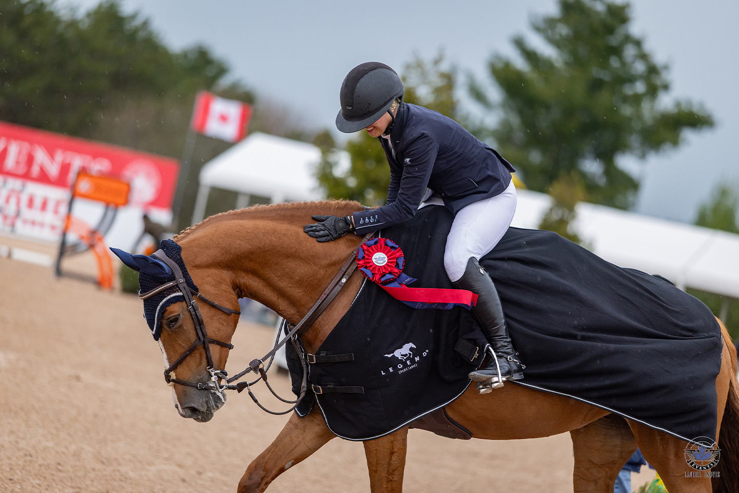 (Sabrina Von Buttlar & Del Amie; photo credit Laurel Jarvis Photo) Sponsored by: LEGENED